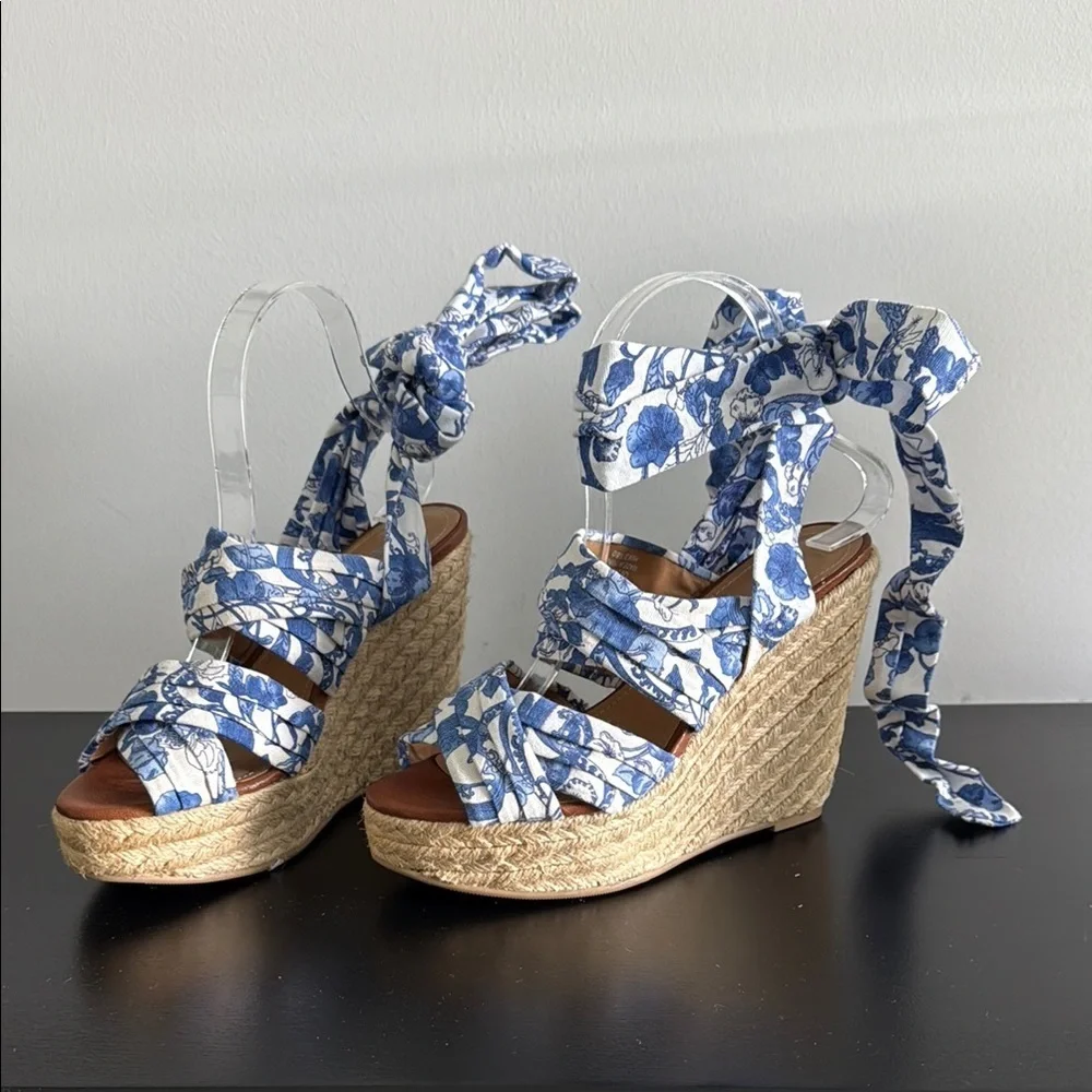 H&M Elegant Blue Patterned‎ Wedge Sandals Sz 37/6.5